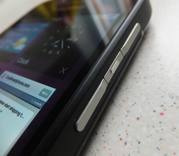 Blackberry Q10 Right Side